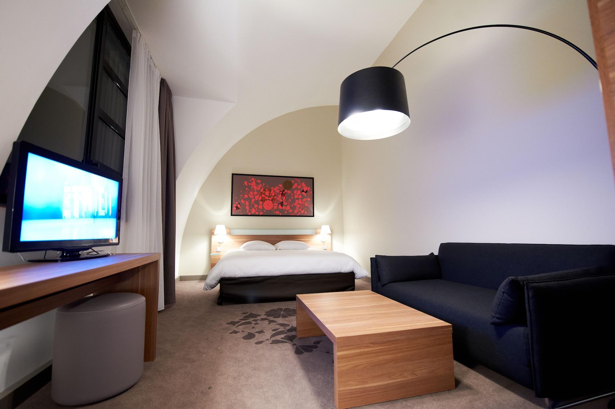Mercure Cholet Centre Exterior foto