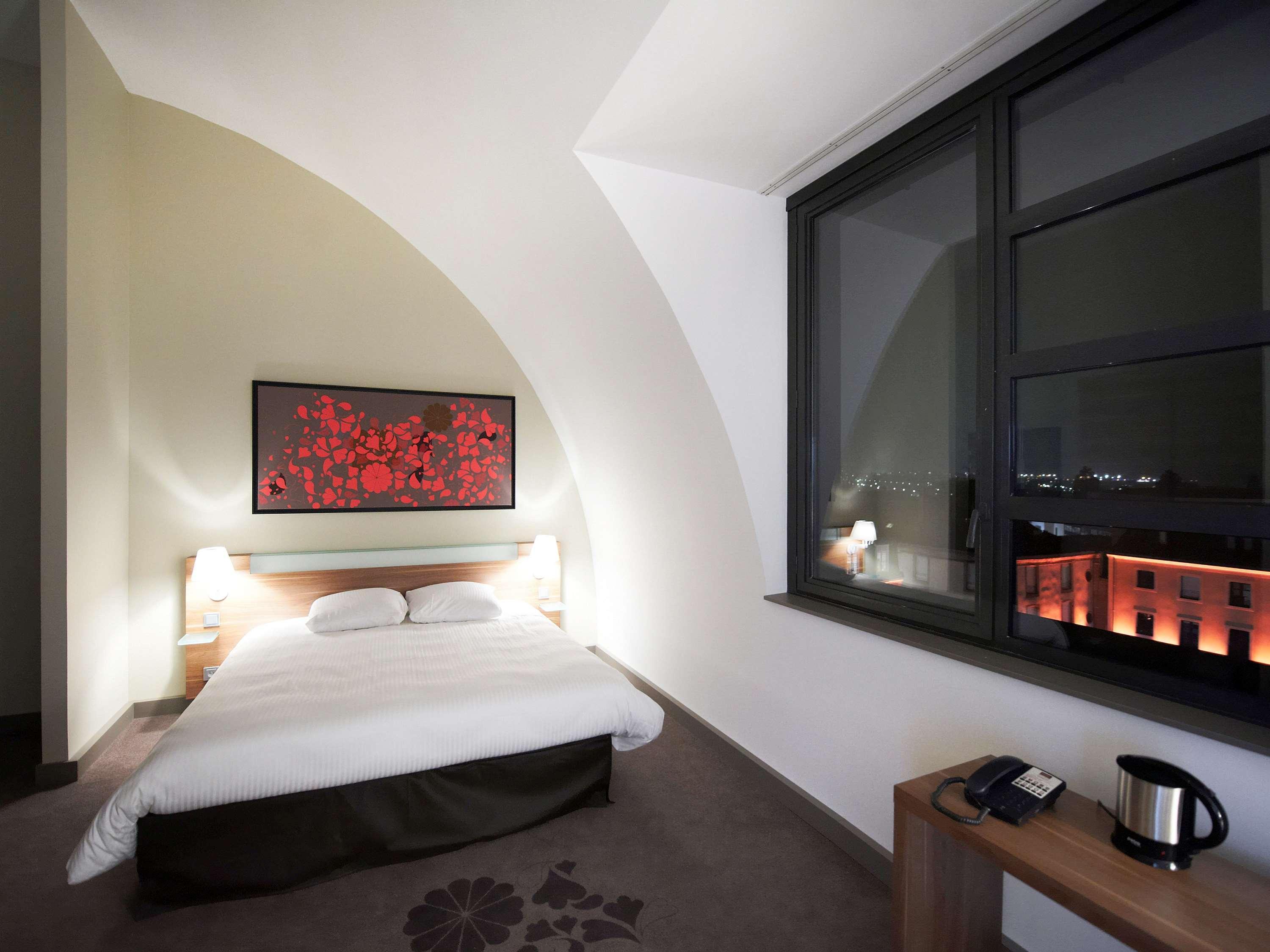 Mercure Cholet Centre Exterior foto