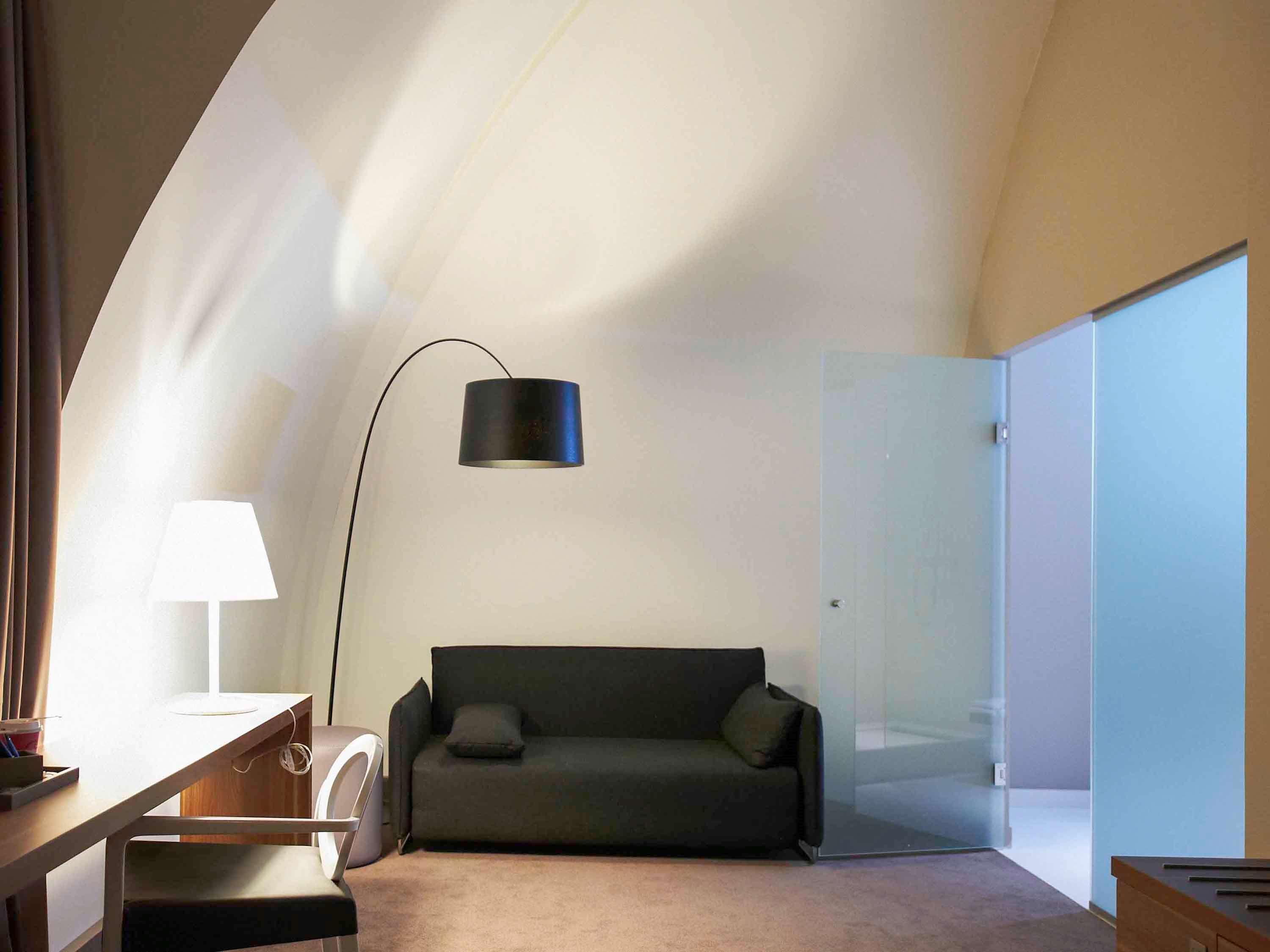 Mercure Cholet Centre Exterior foto
