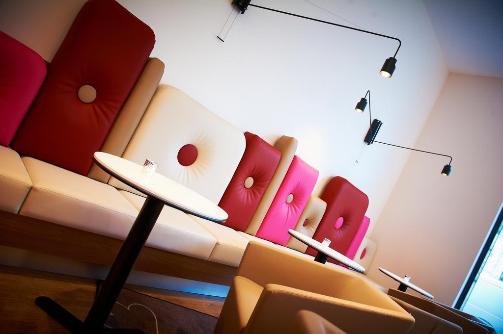 Mercure Cholet Centre Exterior foto